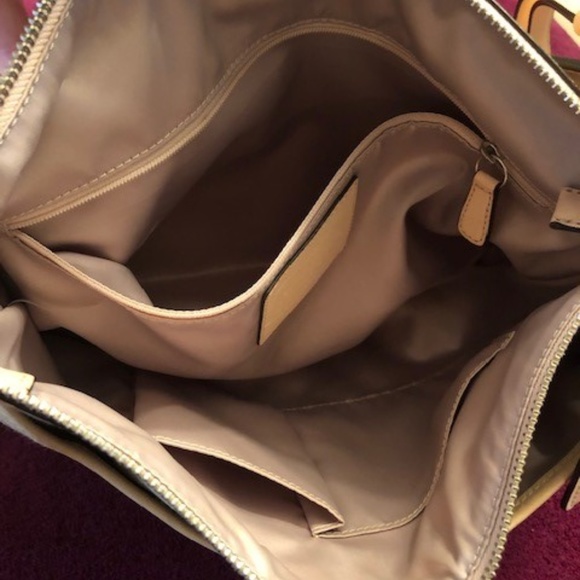 🔥COACH SIGNATURE CROSSBODY KHAKI/TAN  F19727🔥 - Picture 4 of 9